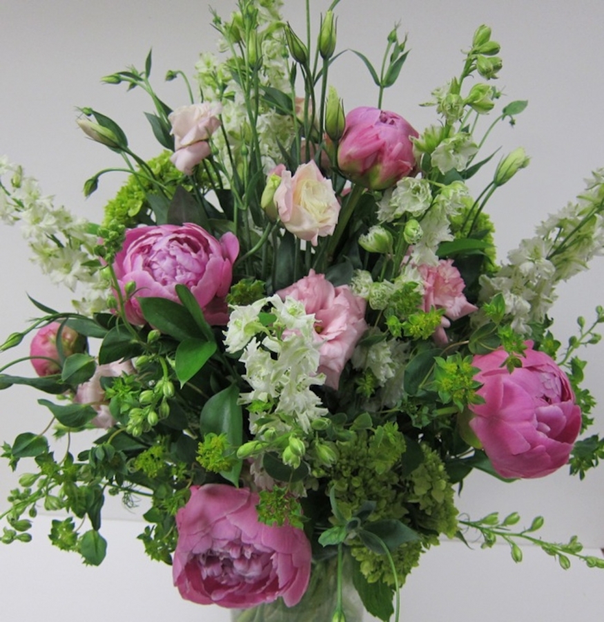 peonies-and-lisianthus