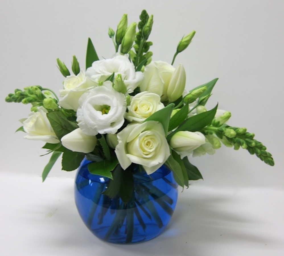 white-mix-in-blue-vase